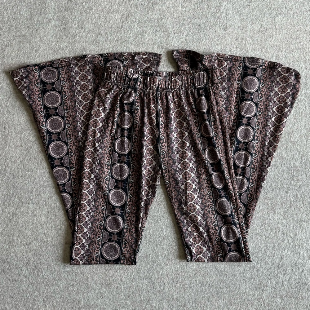 Hippie print wide leg pants